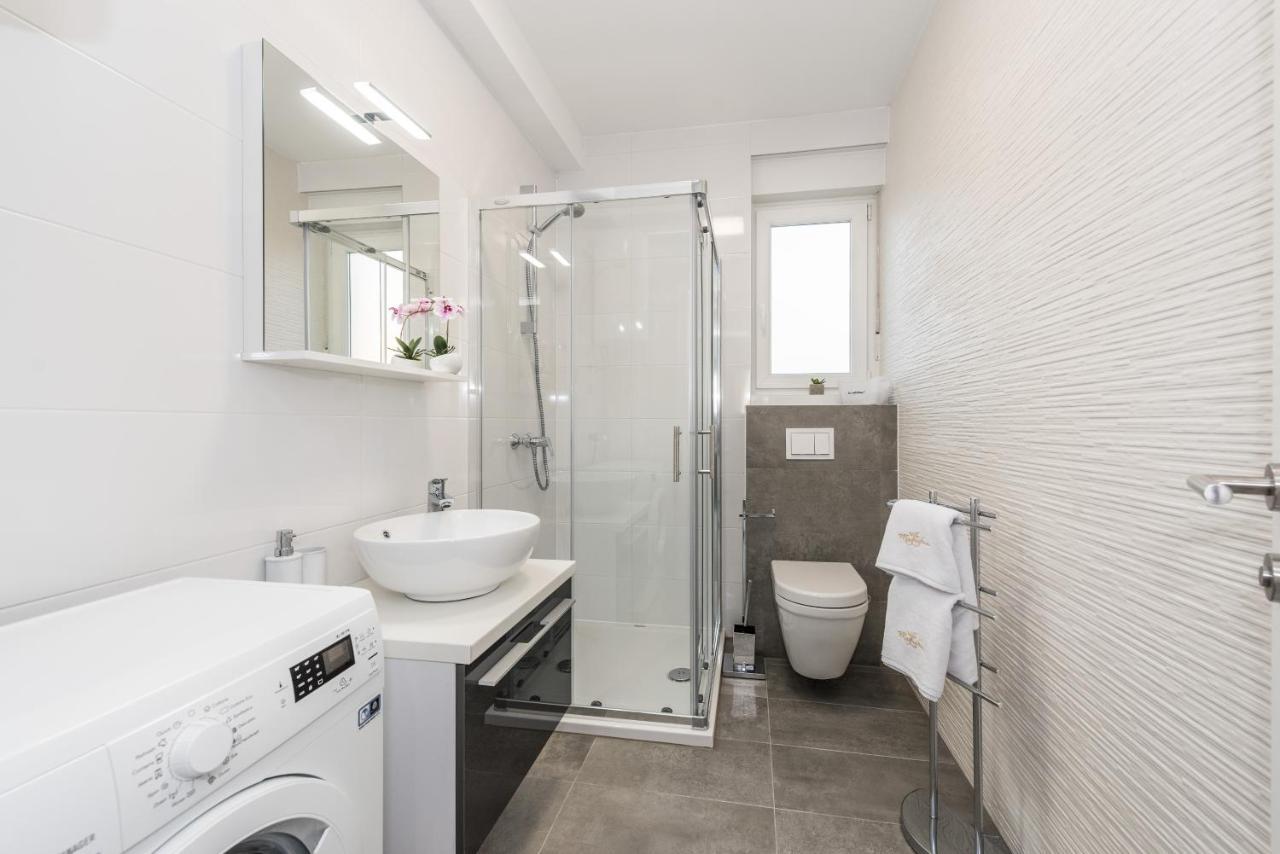 Villa Magnifica Apartments With Pool 노바야 외부 사진