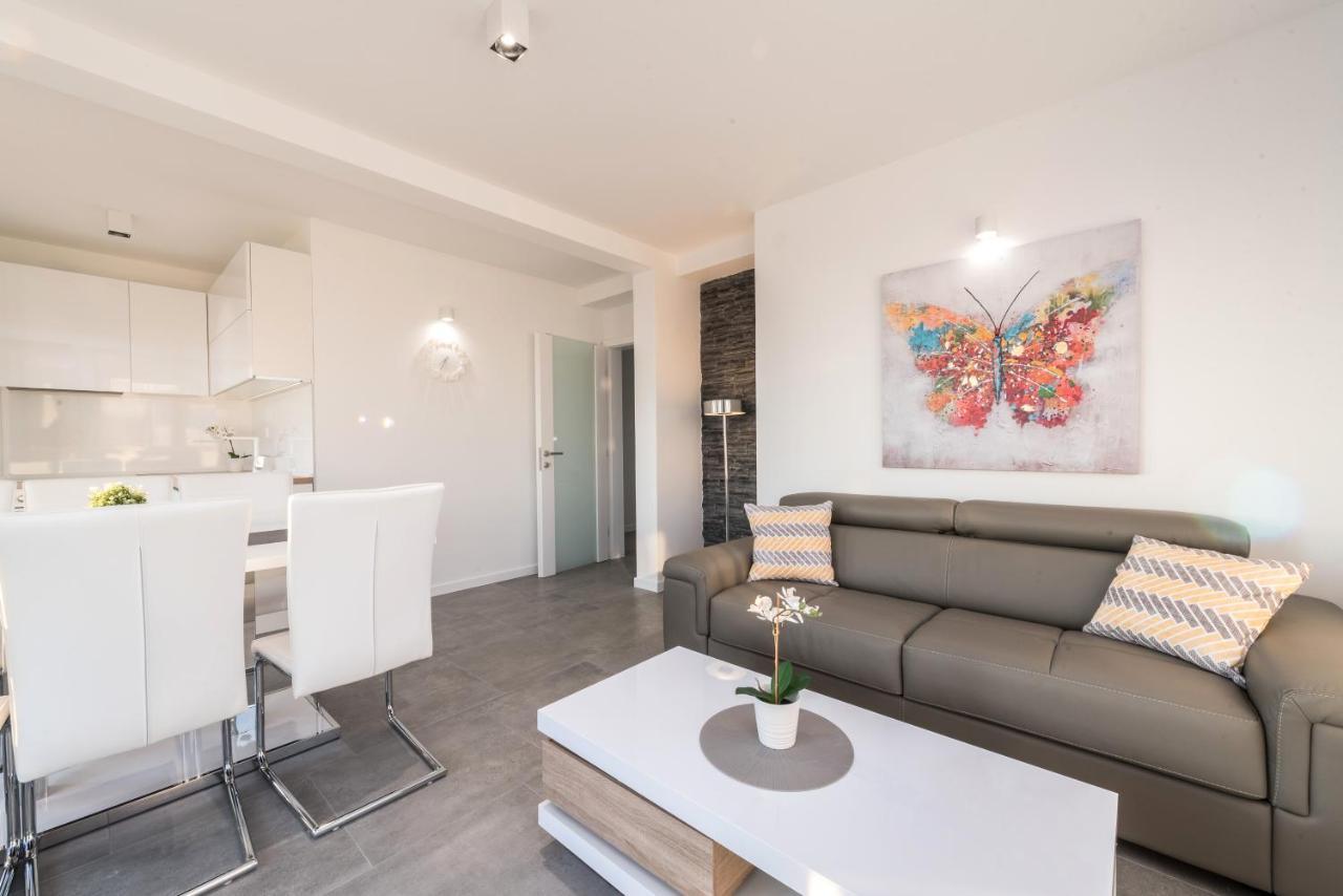 Villa Magnifica Apartments With Pool 노바야 외부 사진
