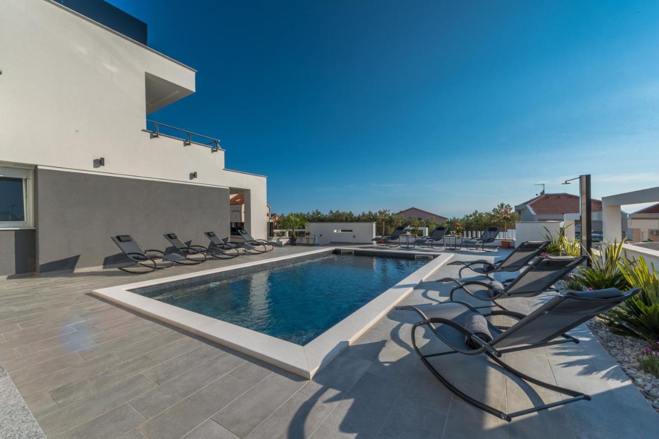 Villa Magnifica Apartments With Pool 노바야 외부 사진